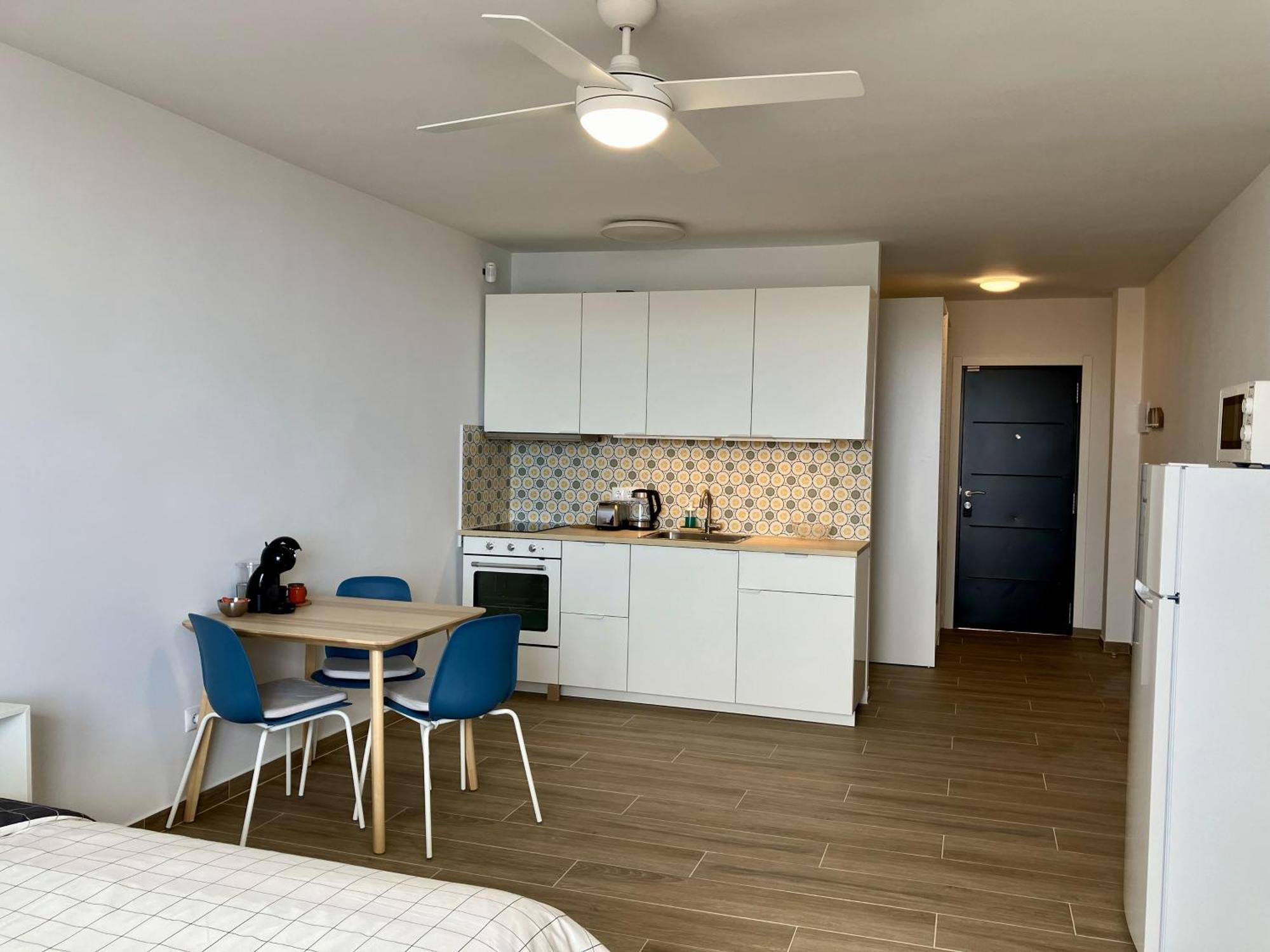 Costa Adeje - Modern Apartment With Terrace Views Of Ocean & Sunset المظهر الخارجي الصورة